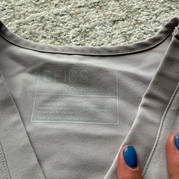 FIGS scrubs - Picture 8 of 9